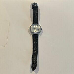 Elegant Black Leather Strap Watch